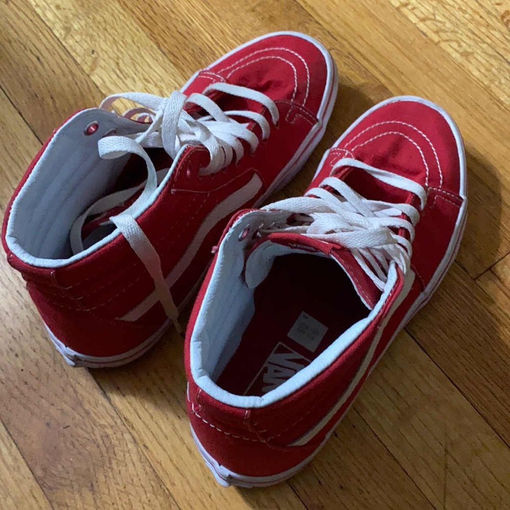 ❤️Red Vans❤️🎈